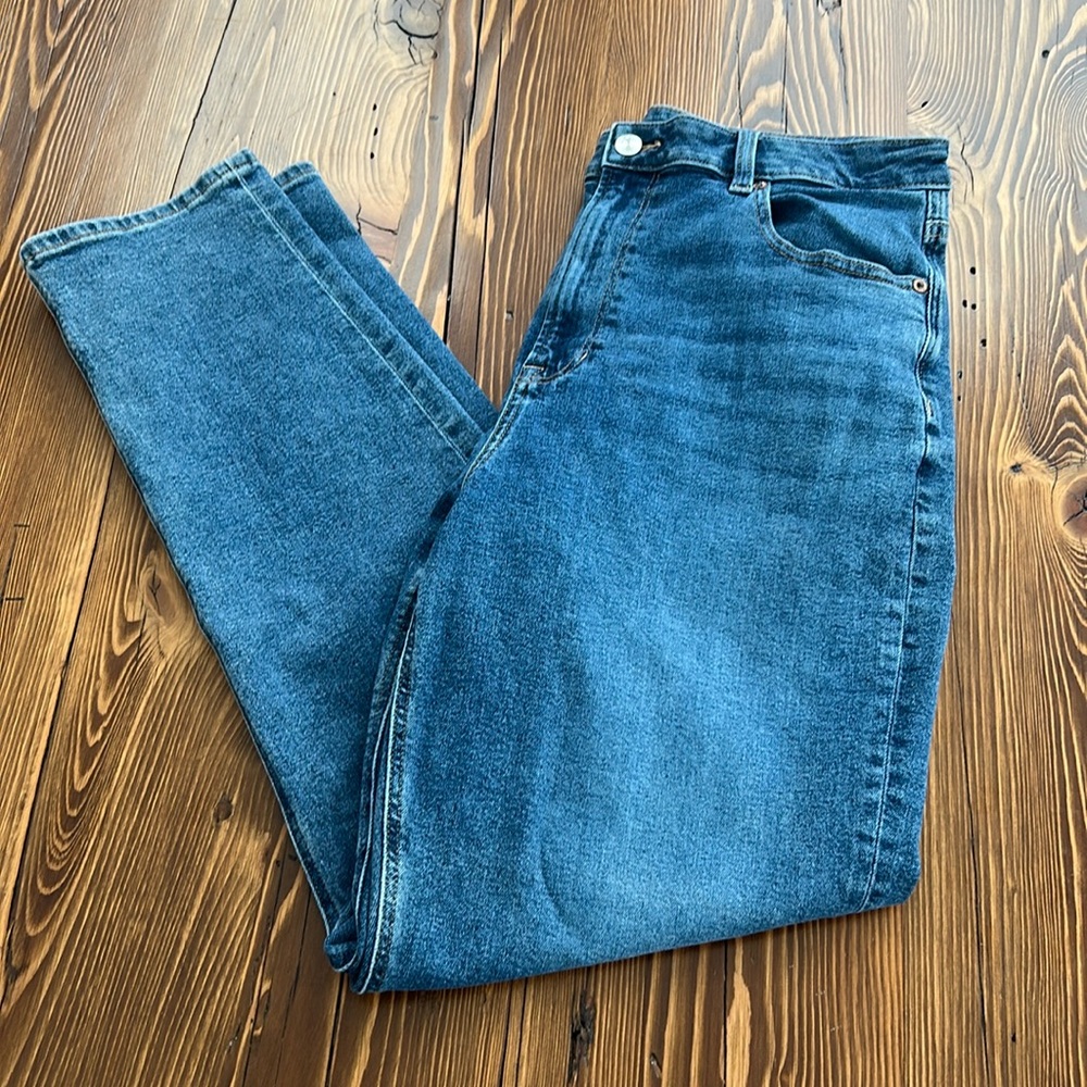 AE mom jeans